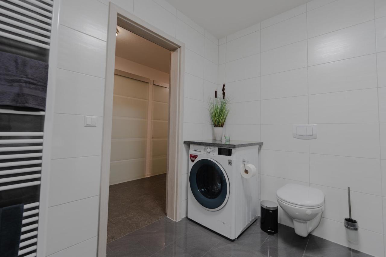 Modern - Ruhige Lage - Zentrumsnah - 2-Zimmer Apartment Хорб-ам-Неккар Экстерьер фото