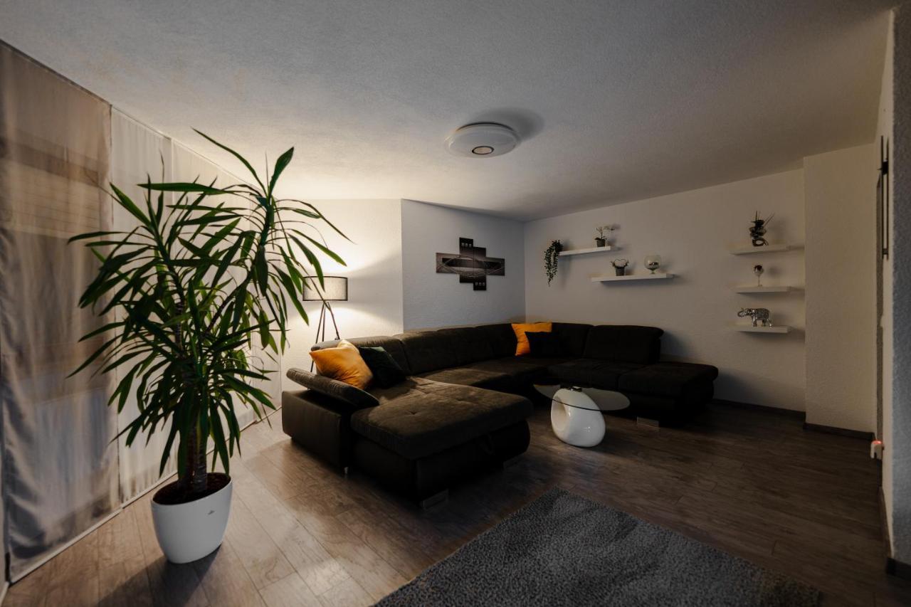Modern - Ruhige Lage - Zentrumsnah - 2-Zimmer Apartment Хорб-ам-Неккар Экстерьер фото